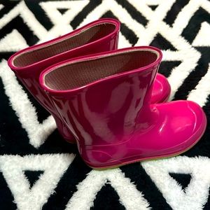 Kids rubber rain boots size 13-1 pink/green